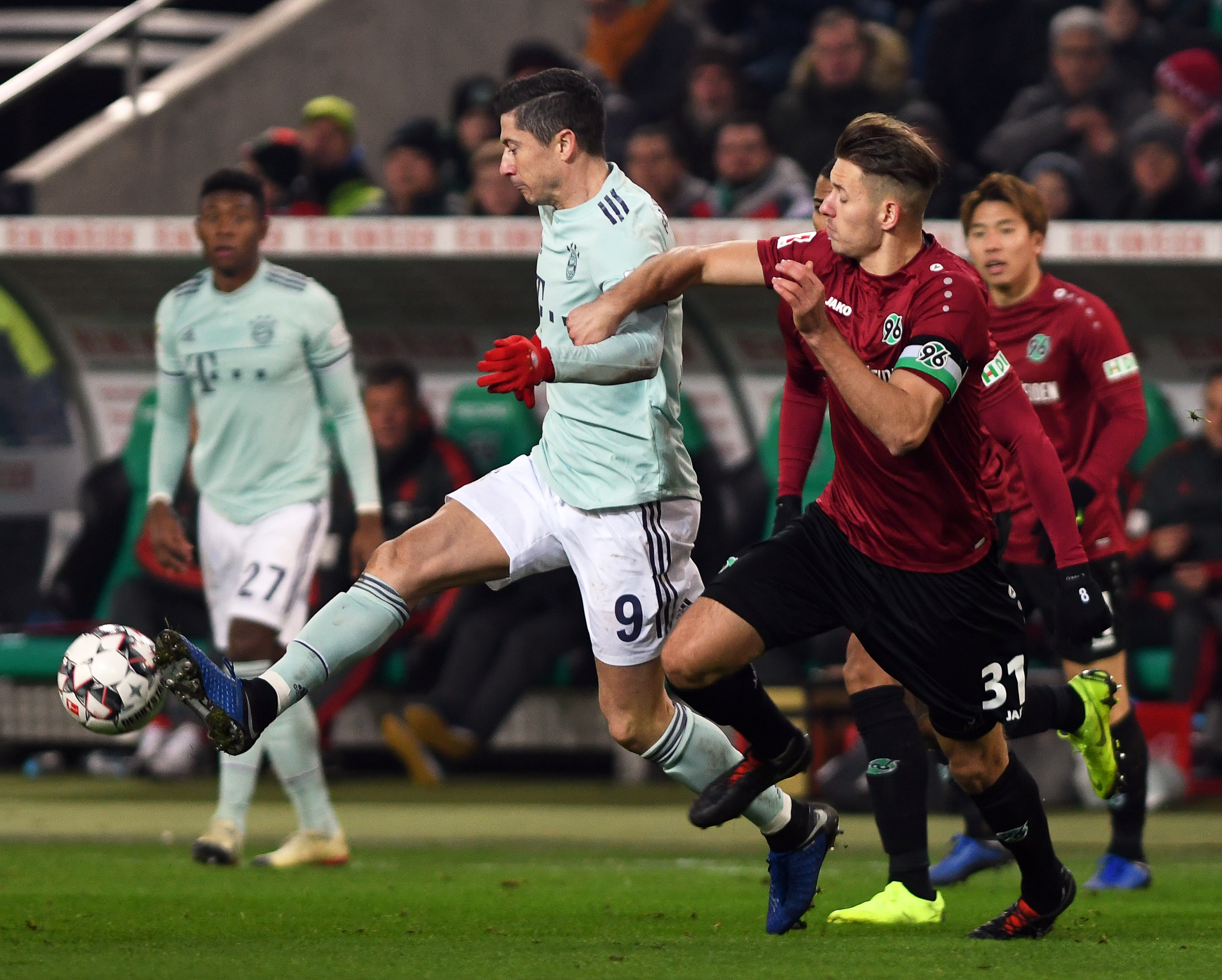 汉诺威队在激动人心的比赛中胜出了